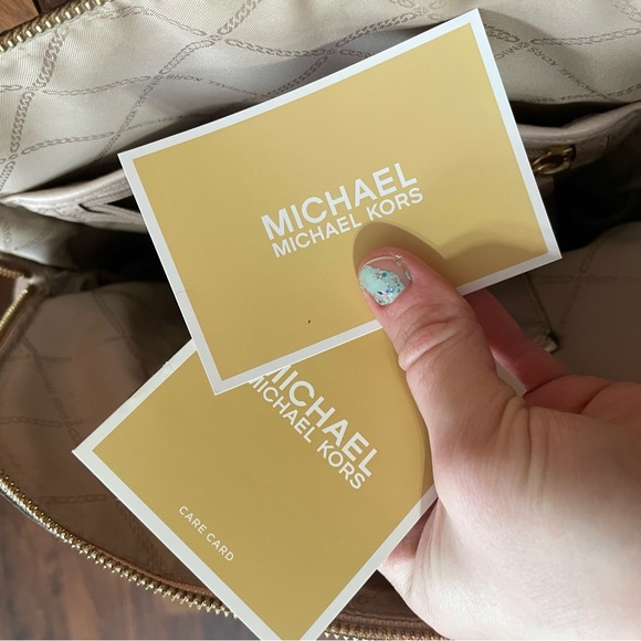 Michael Kors Cream Backpack and Wristlet Set - Picture 8 of 12